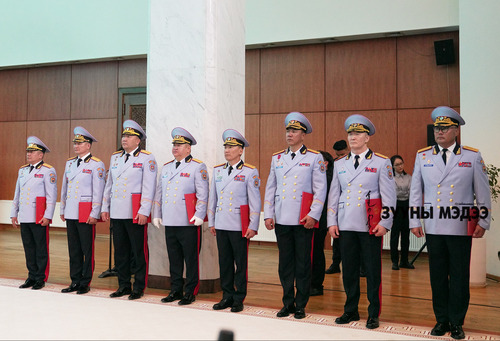 Цэргийн дээд цол хүртээлээ